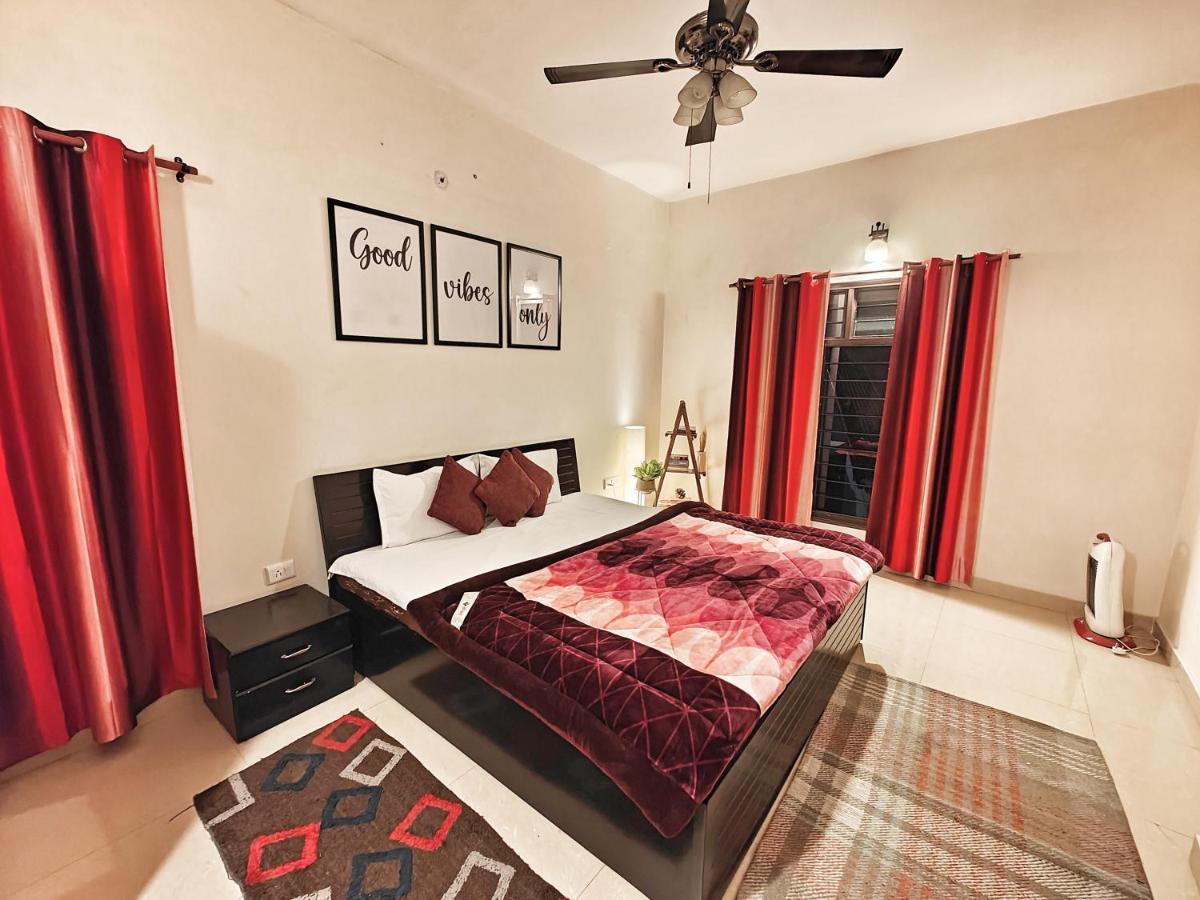 Meraki - Entire 3Bhk Villa With Himalayan Views 라닉헷 외부 사진