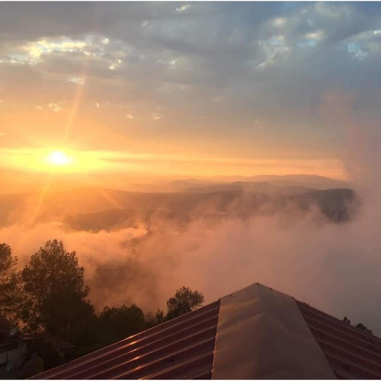 Meraki - Entire 3Bhk Villa With Himalayan Views 라닉헷 외부 사진