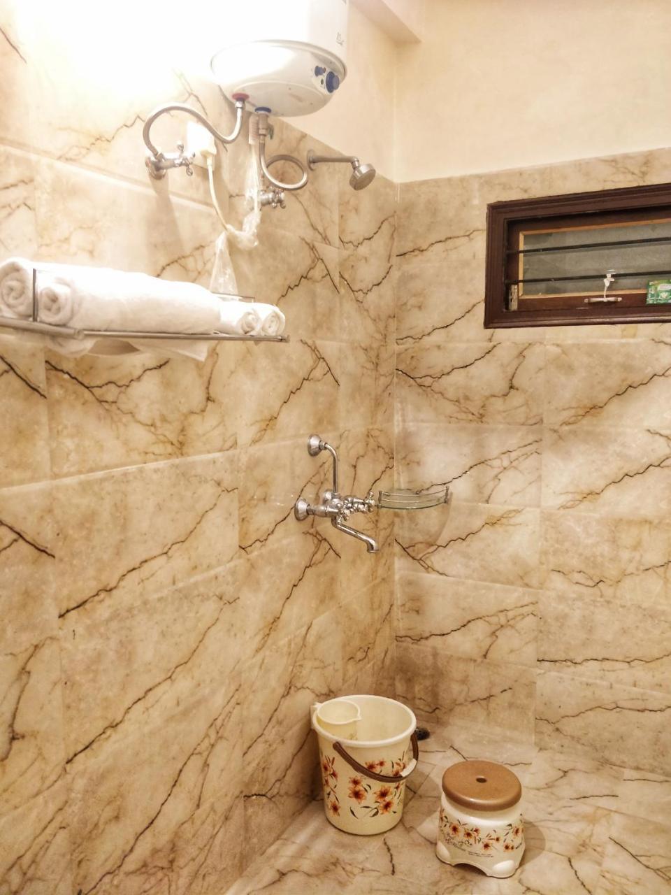 Meraki - Entire 3Bhk Villa With Himalayan Views 라닉헷 외부 사진